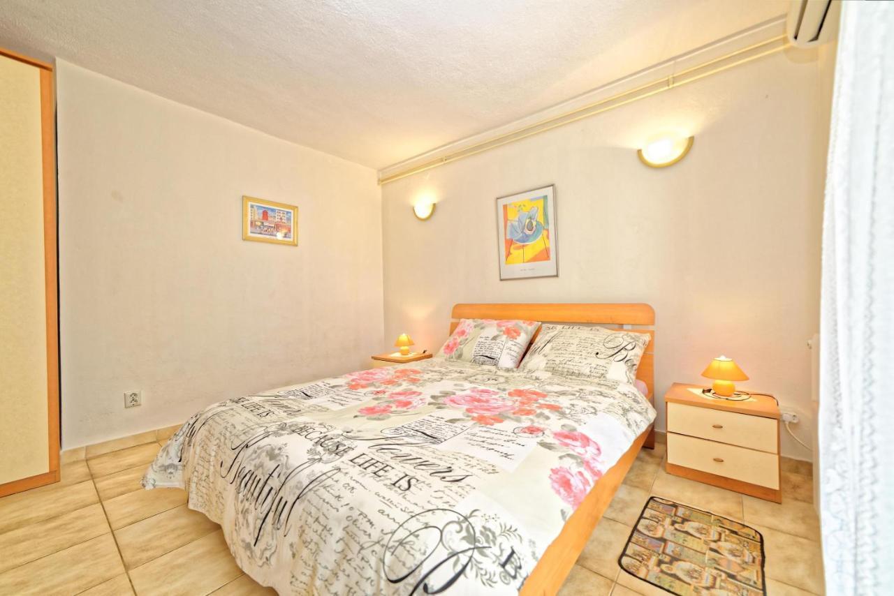 Guest House Jolanda Medulin Bagian luar foto