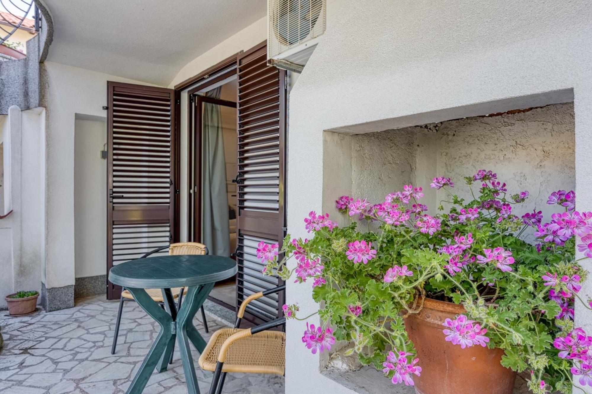 Guest House Jolanda Medulin Bagian luar foto